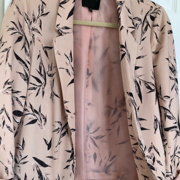 Blush Printed Dynamite Blazer - Picture 2 of 5